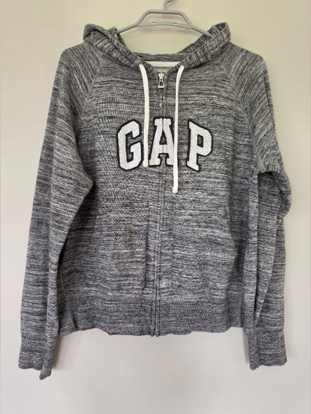 GAP Women's Heather Gray Full-Zip Hoodie Women's Large. Pockets